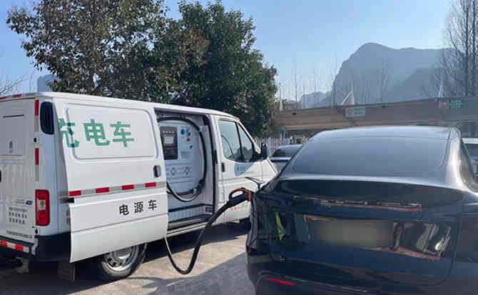 章贡区汽车搭电
